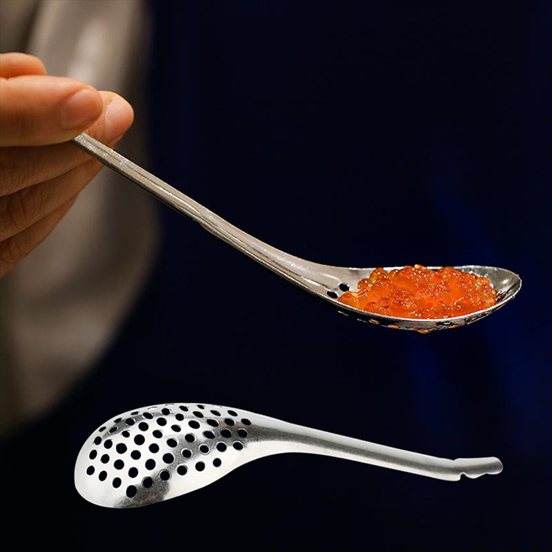 Kitchen Gadgets That Are Useful - ช้อนคาเวียร์ 56 รู อุปกรณ์ครัวที่มีประโยชน์ ที่กรองไข่แดง